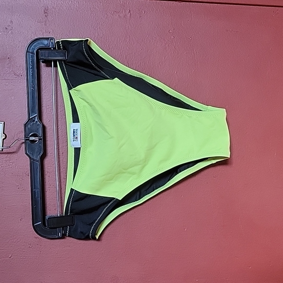 Tommy Hilfiger Other - TOMMY JEANS BIKINI BOTTOM SIZE S/P/P
